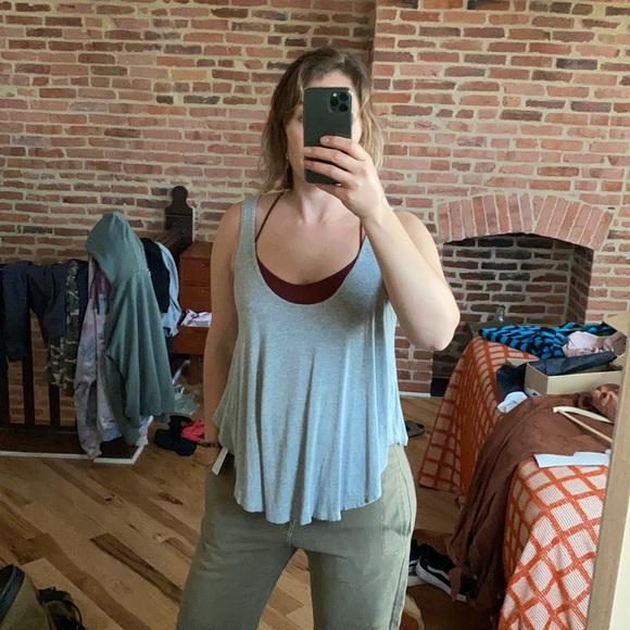 Flowy Tank Top - Picture 2 of 5